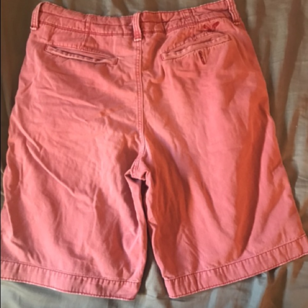 Salmon colored American Eagle shorts - Picture 2 of 3